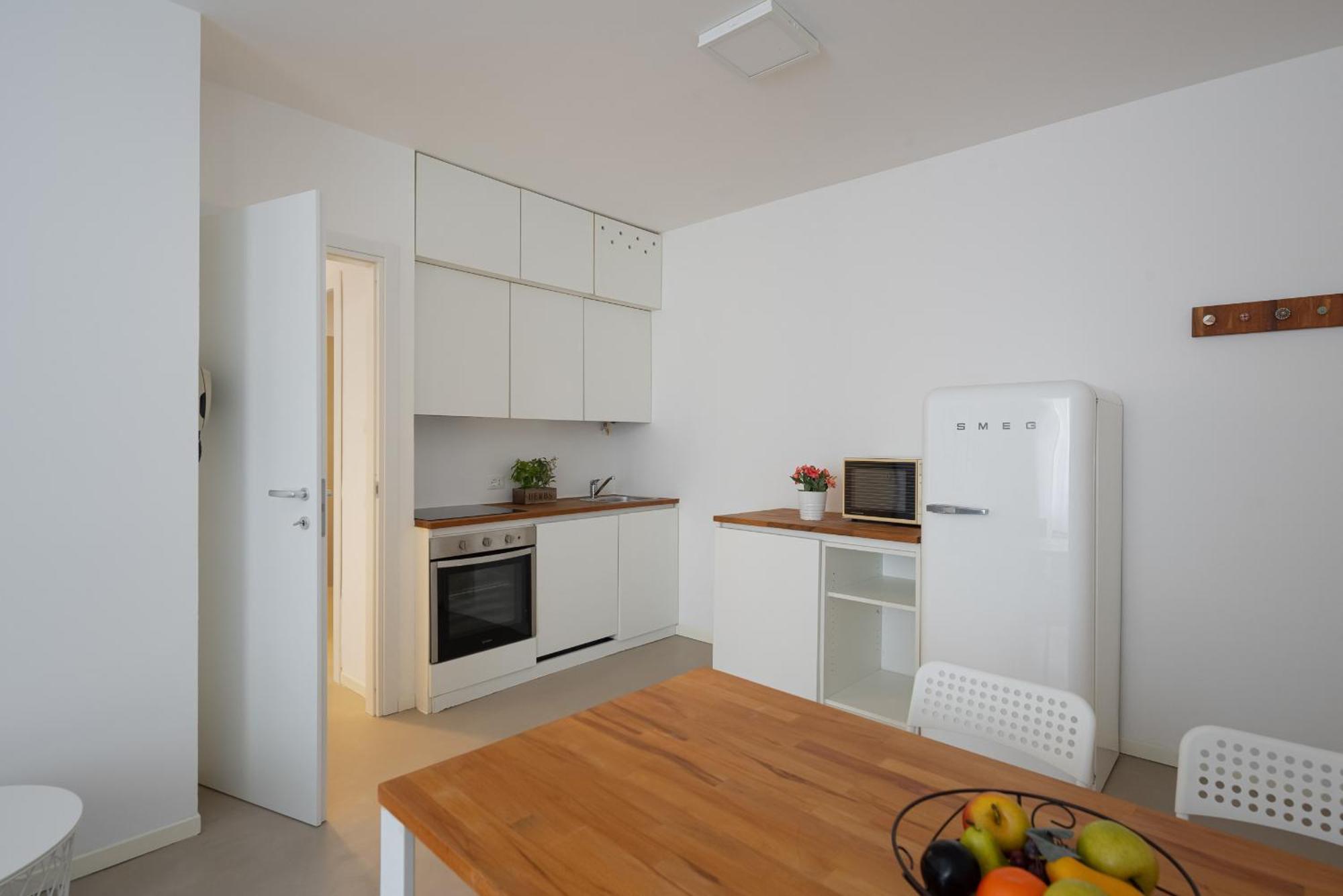 Residence Orti Apartments By Wonderful Italy 살로 외부 사진
